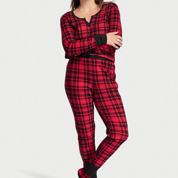 VS L Thermal Long Pajama Set Adorable Plaid Checkered Red Black PJ P.J. PJs NWT - Picture 2 of 14